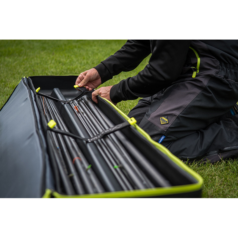 12_matrix_horizon_x_multi_pole_holdall_glu129.jpg