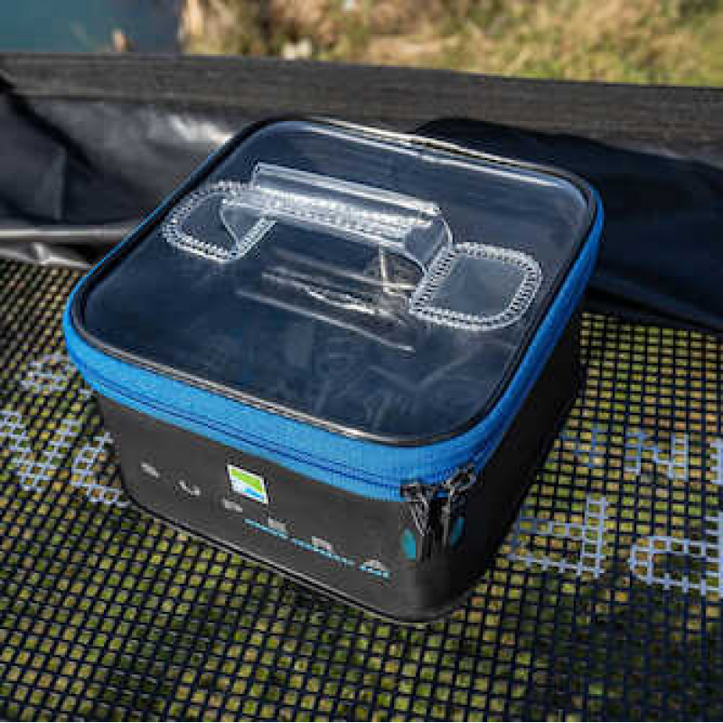 02_preston_supera_xs_eva_accessory_cases_p0130098.jpg